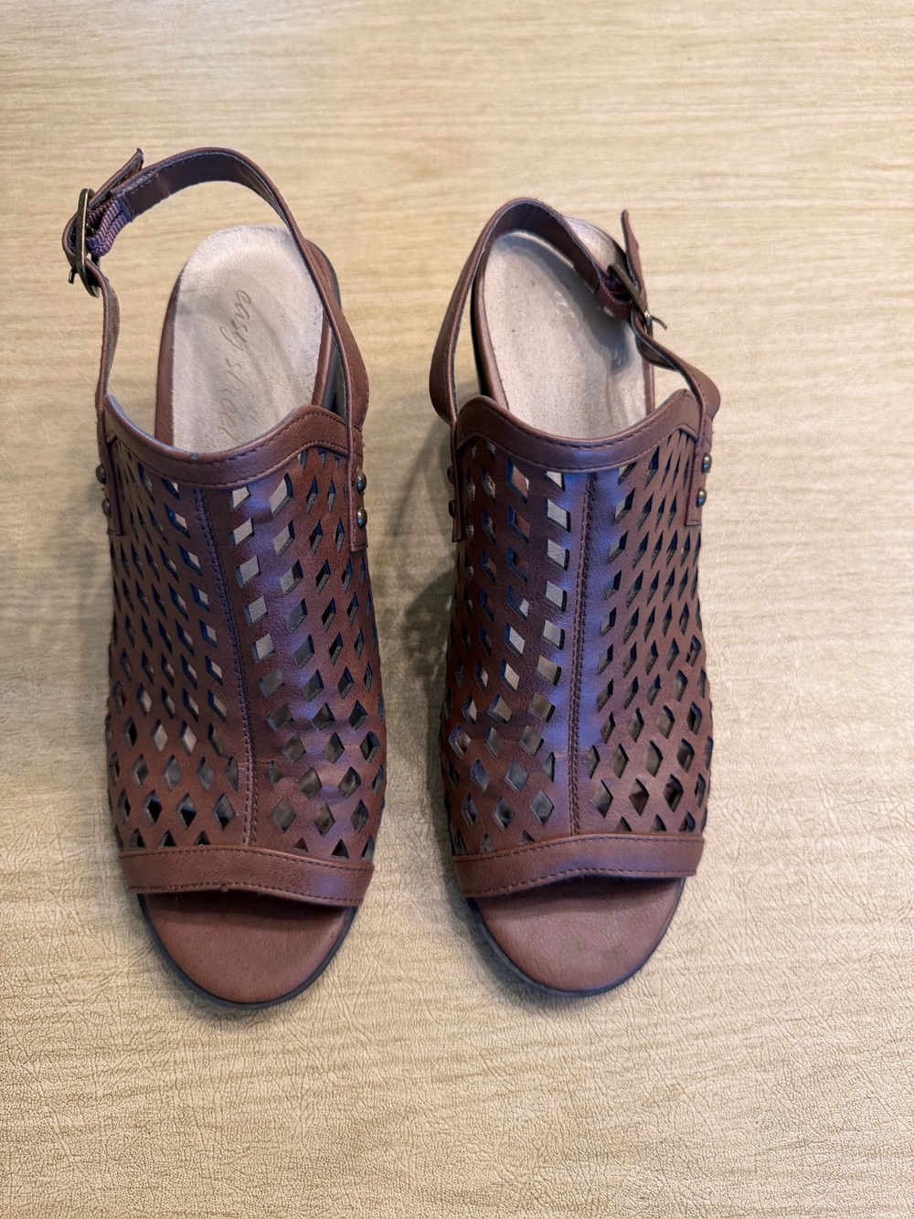 Women's Easy Street Brown Cutout Slingback Sandals - Size 9